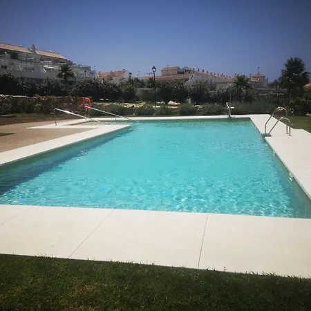 Playa Y Confort Zahara Apartment *